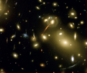 Mesurer le taux d’expansion de l’Univers grâce aux lentilles gravitationnelles